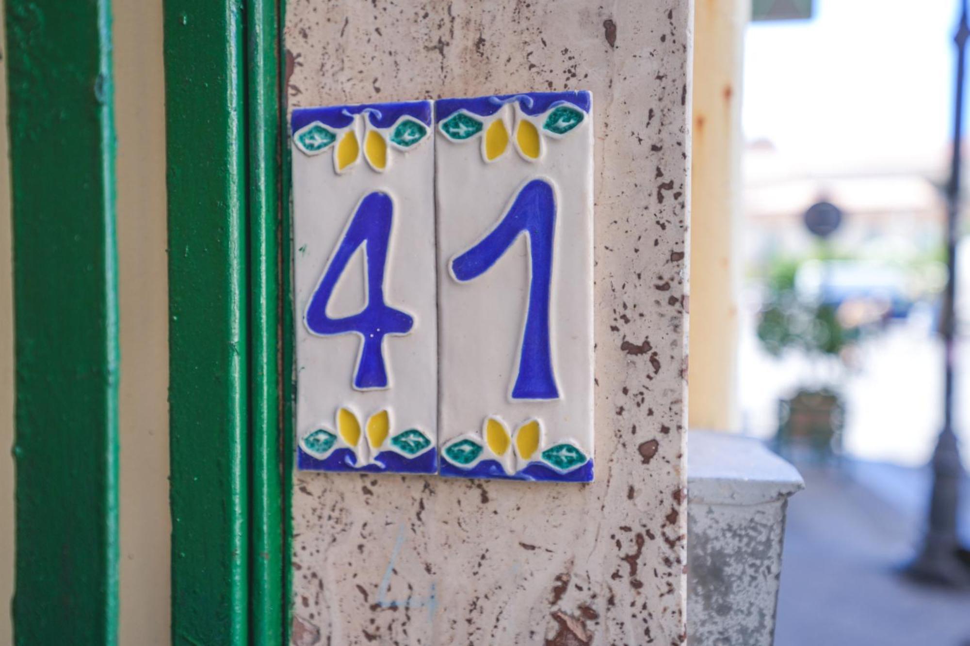 סורנטו Cafe Latino Suites מראה חיצוני תמונה