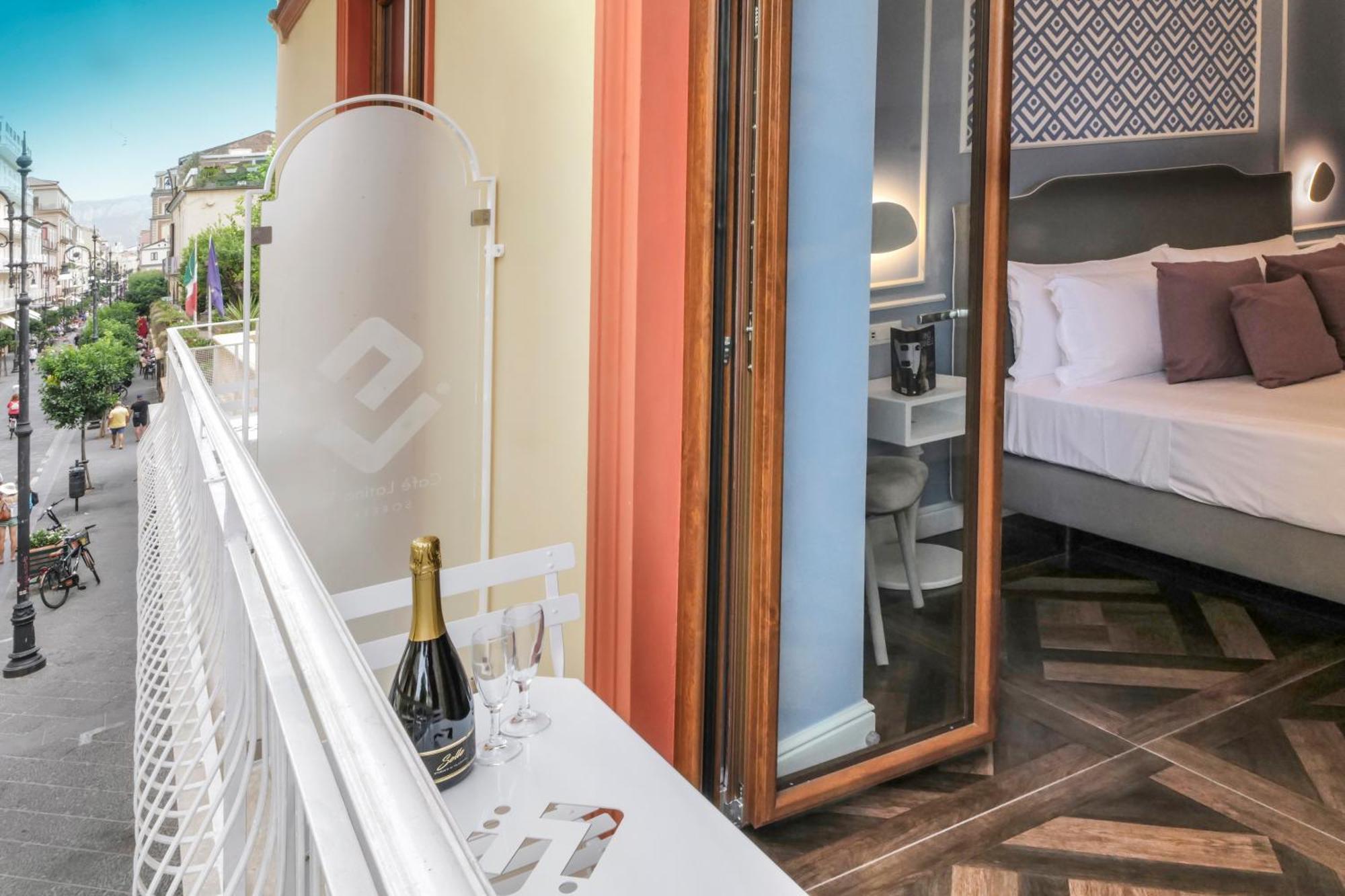 סורנטו Cafe Latino Suites מראה חיצוני תמונה